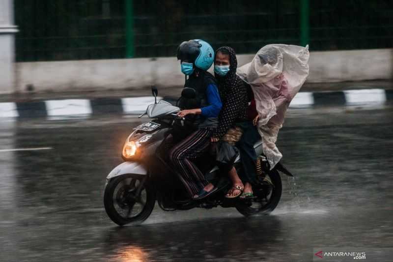 Hati-hati Para Pemudik, Hujan Lebat dan Angin Kencang Diprediksi Terjadi Sejumlah Wilayah Ini