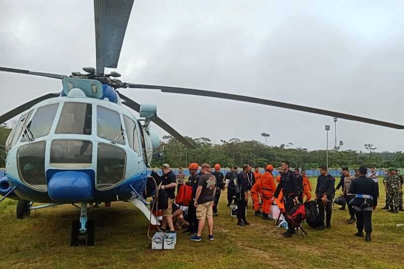 Helikopter Kapolda Jambi Mendarat Darurat di Pegunungan Kerinci