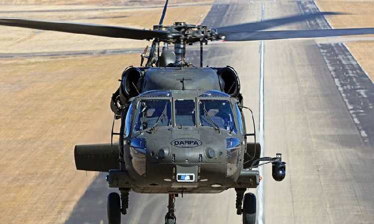 Helikopter Tempur 'Hantu' Berhasil Terbang Pertama Kali Tanpa Pilot dan Penumpang