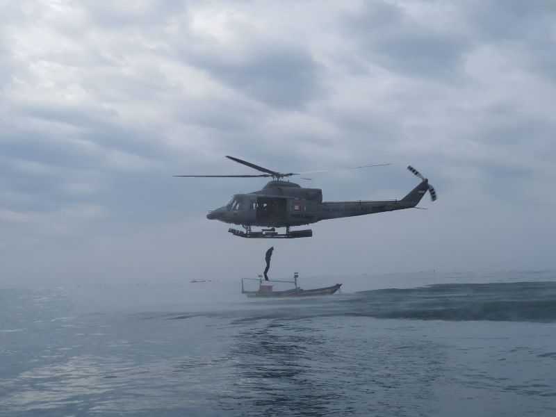 Helikopter TNI AL Dukung Latihan Siswa Pendidikan Intai Tempur Amfibi di Banyuwangi