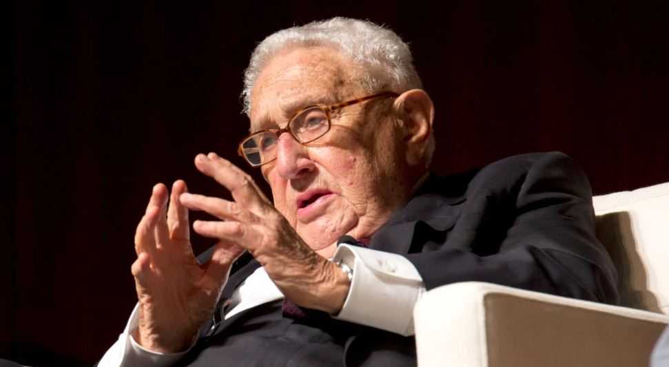 Henry Kissinger Serukan Perundingan Damai di Ukraina, Kiev Menolak