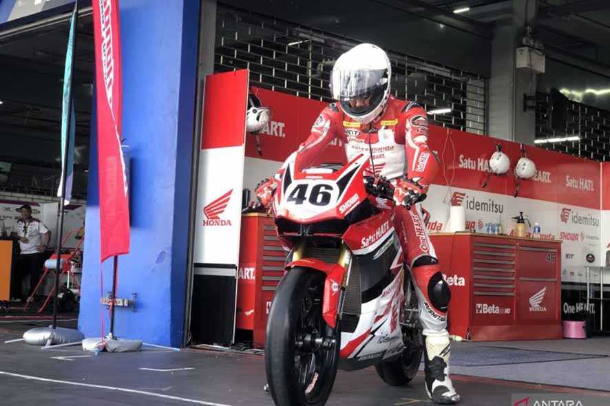 Herjun Atna Juarai Race 2 Seri Perdana ARRC 2024 di Thailand
