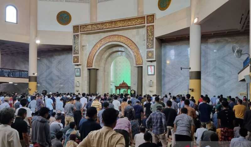 Hingga Kini Belum Ditemukan, Jemaah Masjid Raya Bandung Shalat Gaib untuk Eril