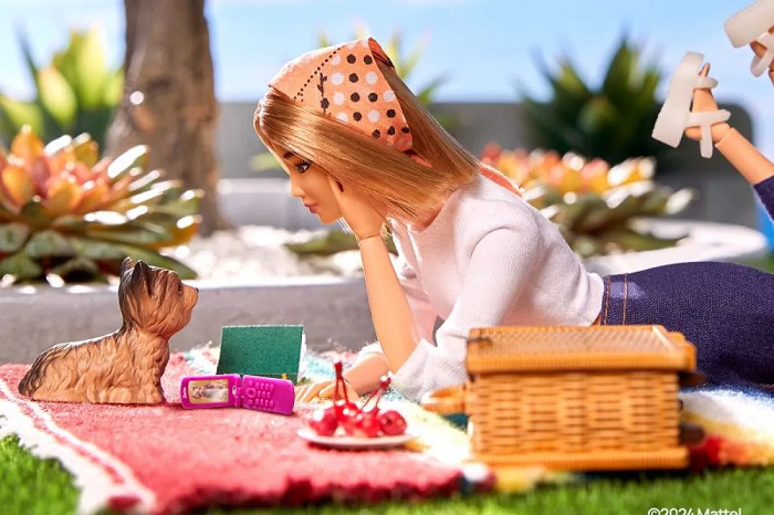 HMD Gandeng Mattel Buat Ponsel Lipat Terinspirasi Barbie