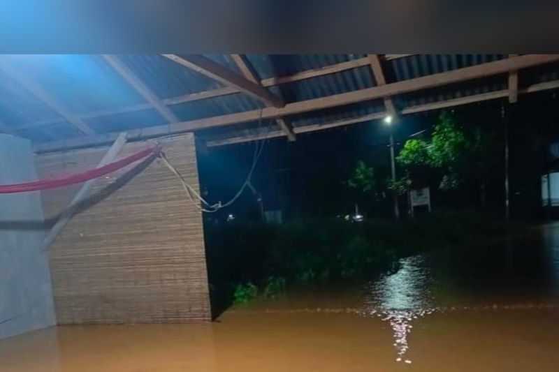 Hujan Deras Sebabkan Banjir di Desa Soyowan, Kabupaten Minahasa Tenggara