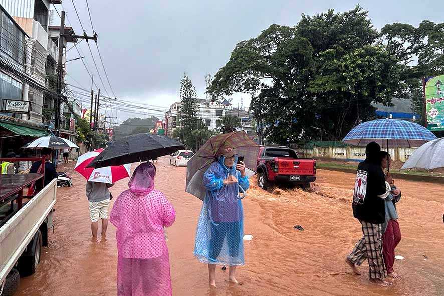 Hujan Lebat Picu Banjir di Kota Perbatasan Myanmar