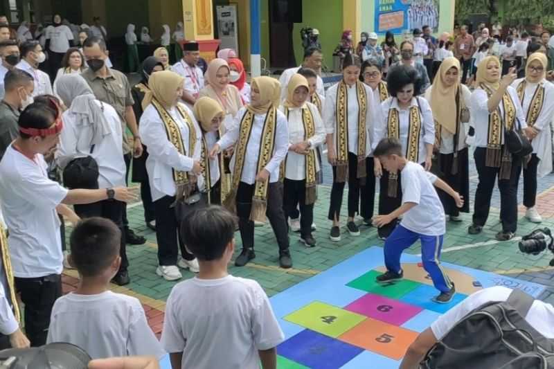 Ibu Negara Iriana Jokowi Edukasi Sekolah Sehat di Bandarlampung