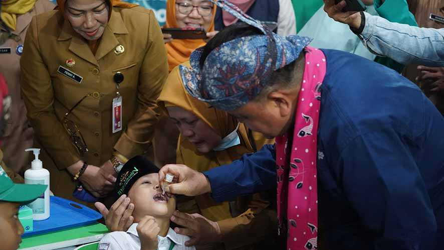 Imunisasi Polio Atasi KLB Mulai Digelar Serentak