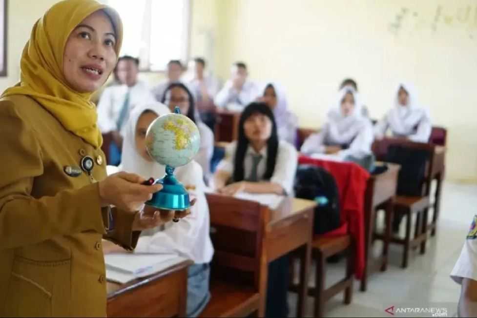 Indonesia Akan Kekurangan 1,3 Juta Guru pada 2024