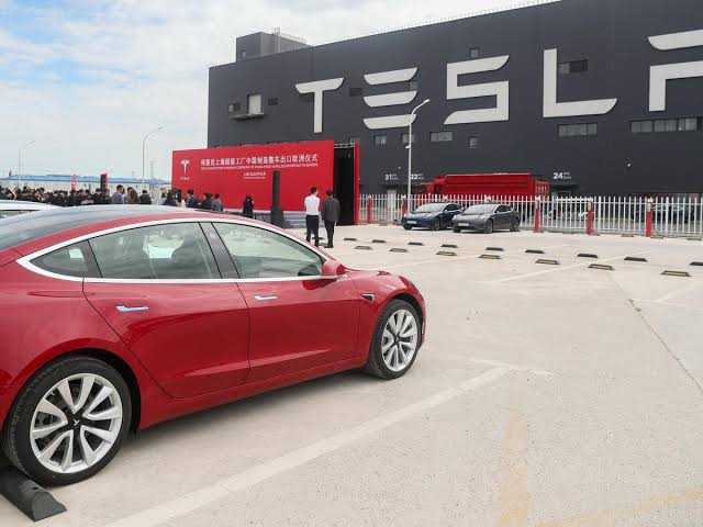 Indonesia dan Tesla Masih Mendiskusikan Pabrik Baterai Kendaraan Listrik