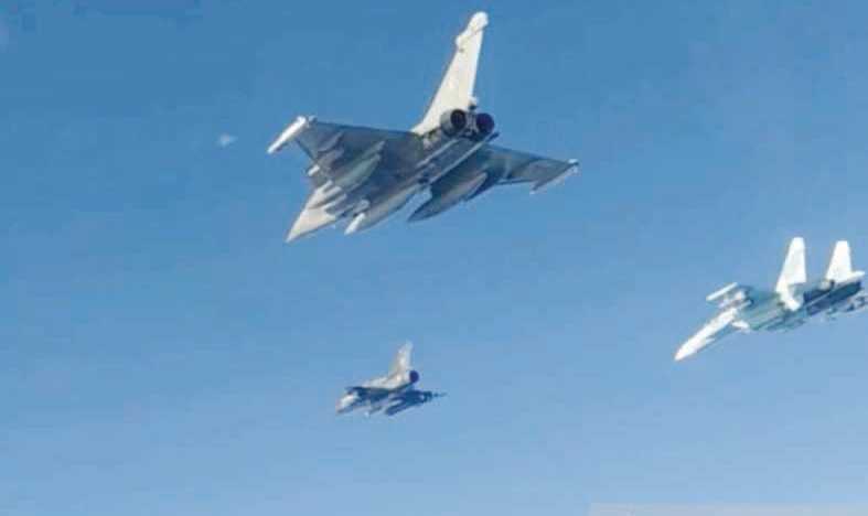 Inggris Cegat Pesawat Pengebom Russia yang Melintasi Wilayah Utara Skotlandia