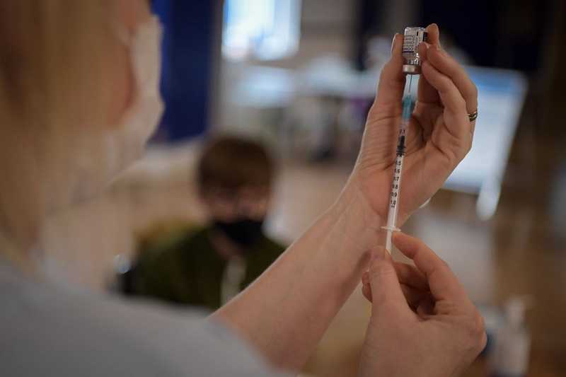 Inggris Merencanakan Vaksinasi ke-4 untuk Lansia dan Kaum Rentan