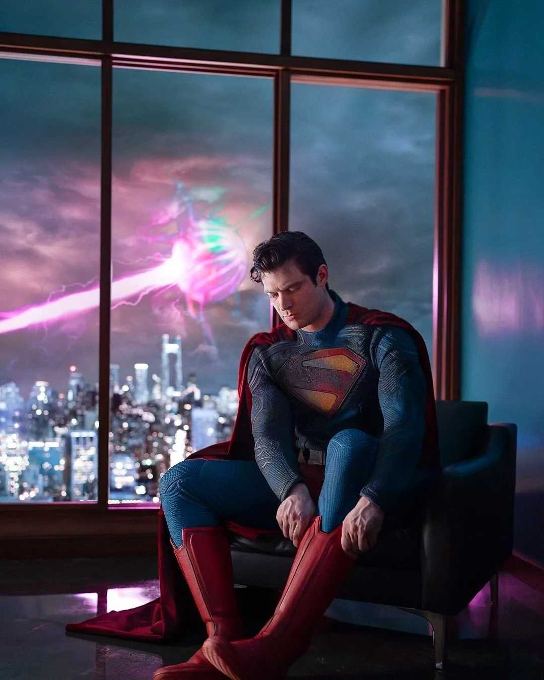 Ini First Look David Corenswet dalam Reboot Superman 2025