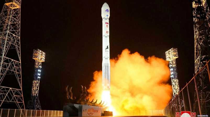 Intelijen Korsel Sebut Rusia Berada di Balik Keberhasilan Peluncuran Satelit Korut