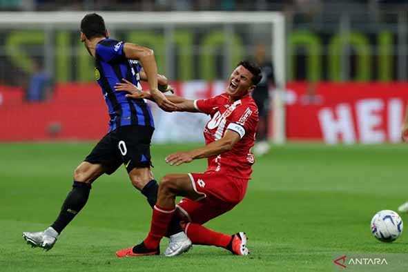 Inter Bawa Pulang Kemenangan 2-0 dari Markas Cagliari