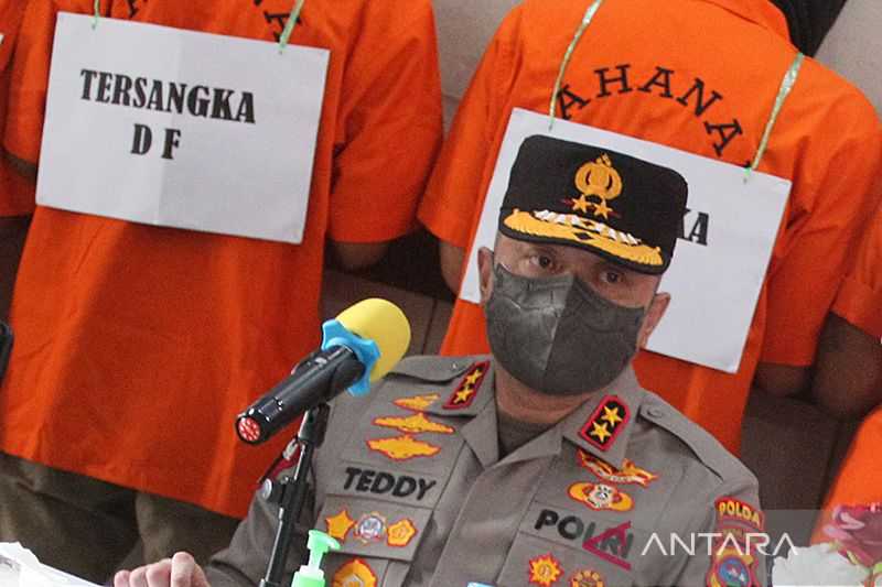 Irjen Pol Teddy Minahasa Diperiksa Terkait Kasus Narkoba dan Pelanggaran Etik Hari Ini