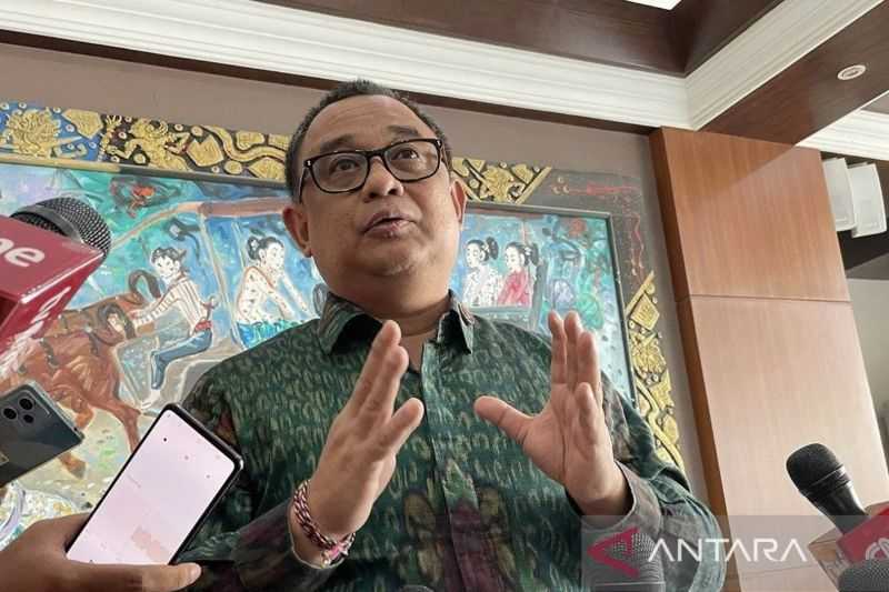 Istana Sebut Risma Belum Serahkan Surat Pengunduran Diri