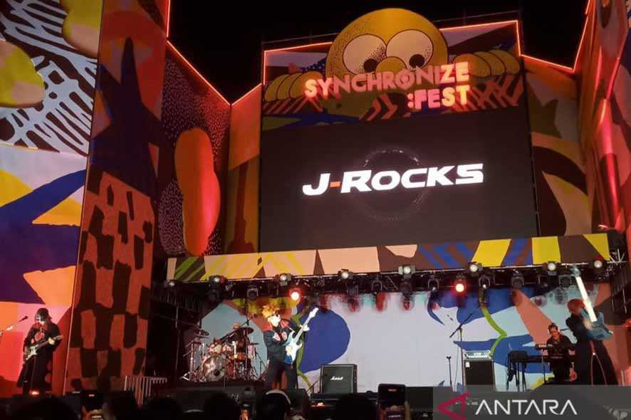 J-Rocks Kenakan cosplay Naruto di Panggung Synchronize Fest 2023