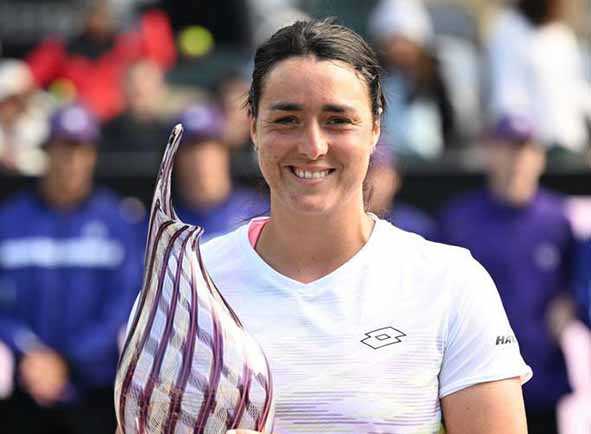 Jabeur Menangi Turnamen WTA Charleston Open