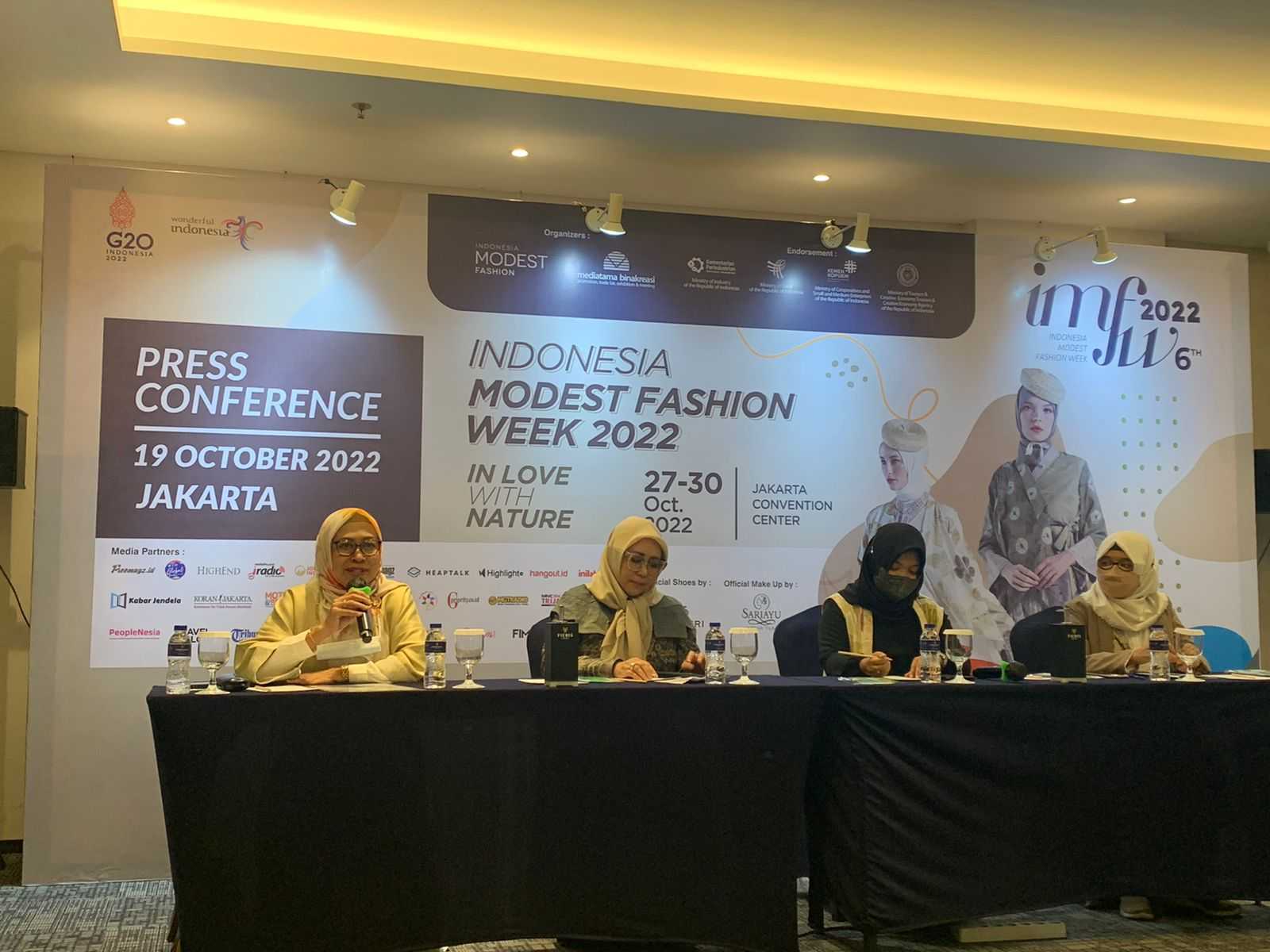 Jadi Acuan Fashion Muslim, Indonesia Modest Fashion Week Kembali Digelar Offline