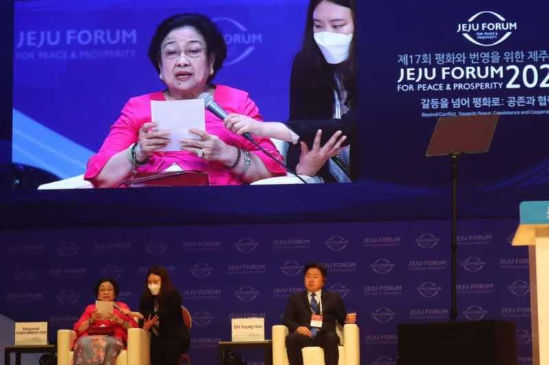 Jadi Pembicara Kunci di Jeju Forum, Megawati Serukan Hentikan Perang dan Ketegangan Dunia
