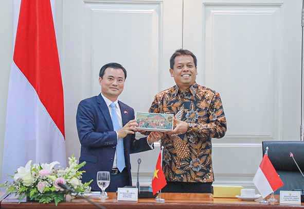 Jakarta-Ho Chi Minh City Jajaki Kerja Sama