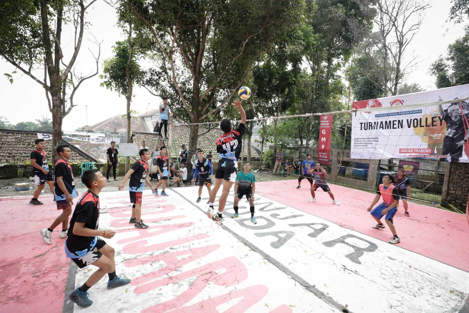 Jalin Silaturahmi, Ganjar Muda Padjajaran Gelar Tanding Bola Voli di Kabupaten Purwakarta 3