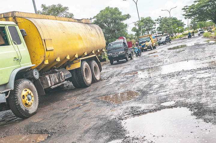 Jalur Mudik Rusak Parah