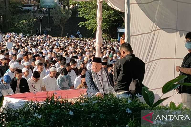 Jamaah Muhammadiyah Shalat Idul Adha di Lapangan Sempur Bogor