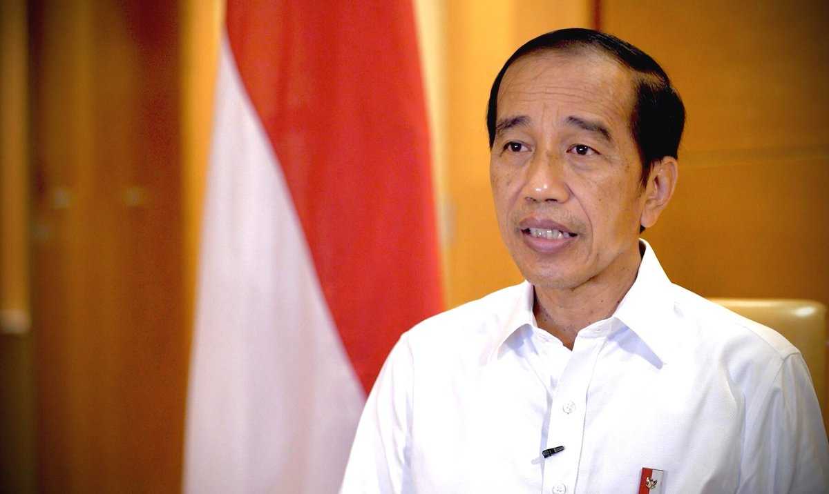 Jangan Lengah Tetap Jaga Prokes dan Lakukan Vaksinasi, Jokowi Katakan 69% yang Meninggal karena Omicron Lansia dan Belum Divaksin