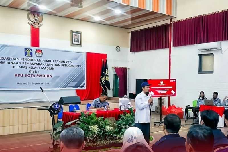 Jangan Lupa Nyoblos, KPU Kota Madiun Gelar Sosialisasi Pemilih Pemilu 2024 di Lapas Madiun