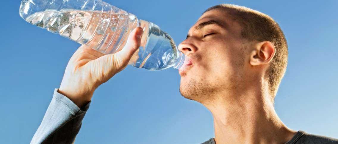 Jangan Sepelekan Hal Kecil, Berikut Manfaat Minum Air Putih bagi Tubuh