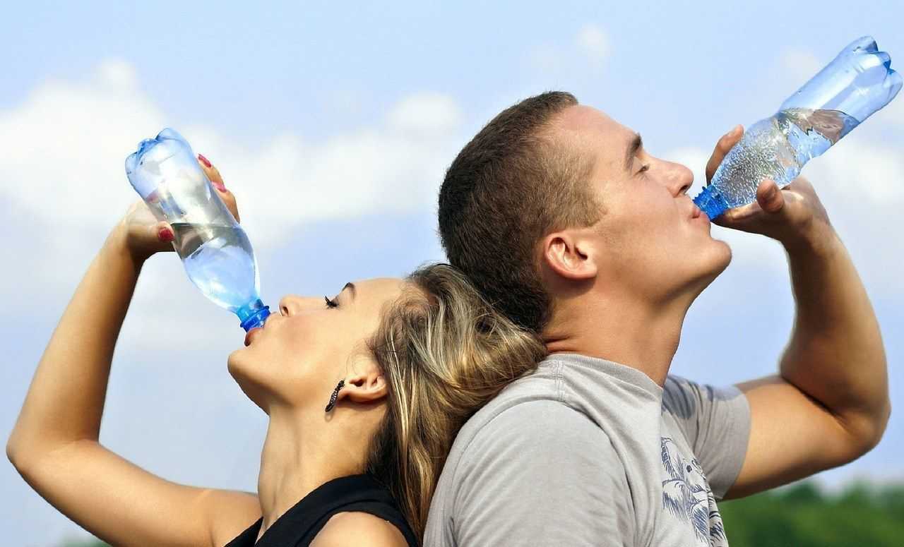 Jangan Sepelekan, Ternyata Minum Air Putih di 5 Waktu Terlarang Berikut Ini Berbahaya
