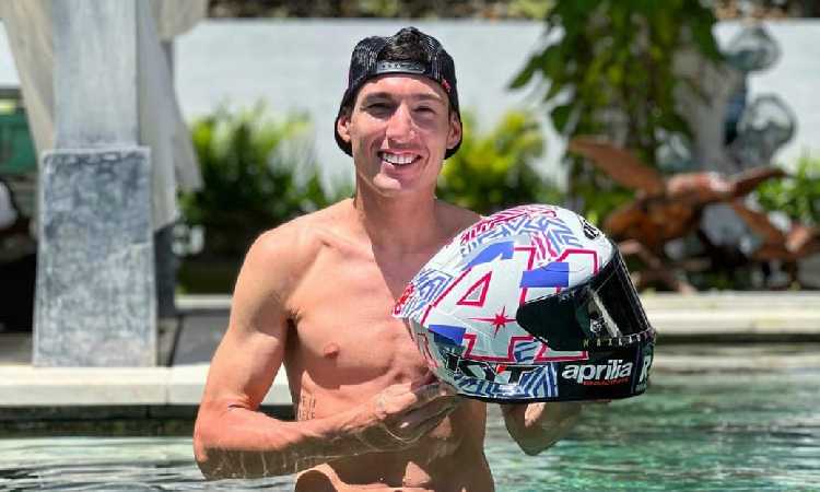 Jelang MotoGP Mandalika, Pembalap Aleix Espargaro Janji Lempar Helm ke Tribun Jika Follower Instagram Tembus Satu Juta