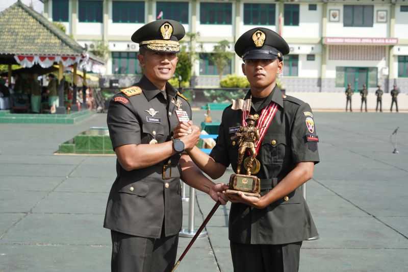 Jenderal Bintang Dunia Ini Beri Pesan Khusus kepada 176 Prajurit Baru