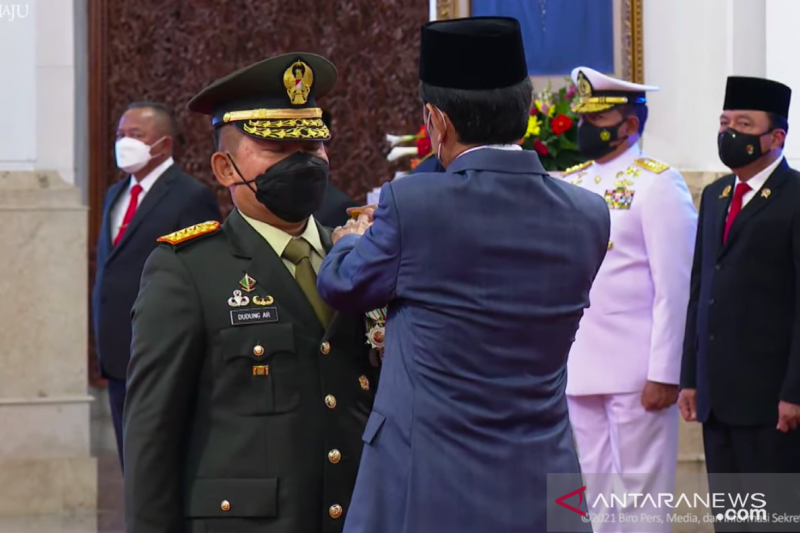 Jenderal Dudung Dilantik Menjadi Kasad dengan Saksi Panglima TNI Andika dan Kapolri