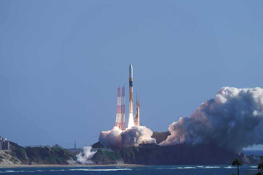 Jepang Luncurkan Roket yang Bawa Wahana Pendarat Bulan