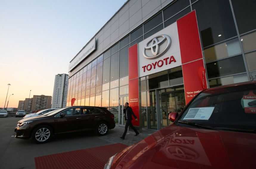 Jepang Stop Pengiriman Mobil Listrik dan Hybrid ke Rusia