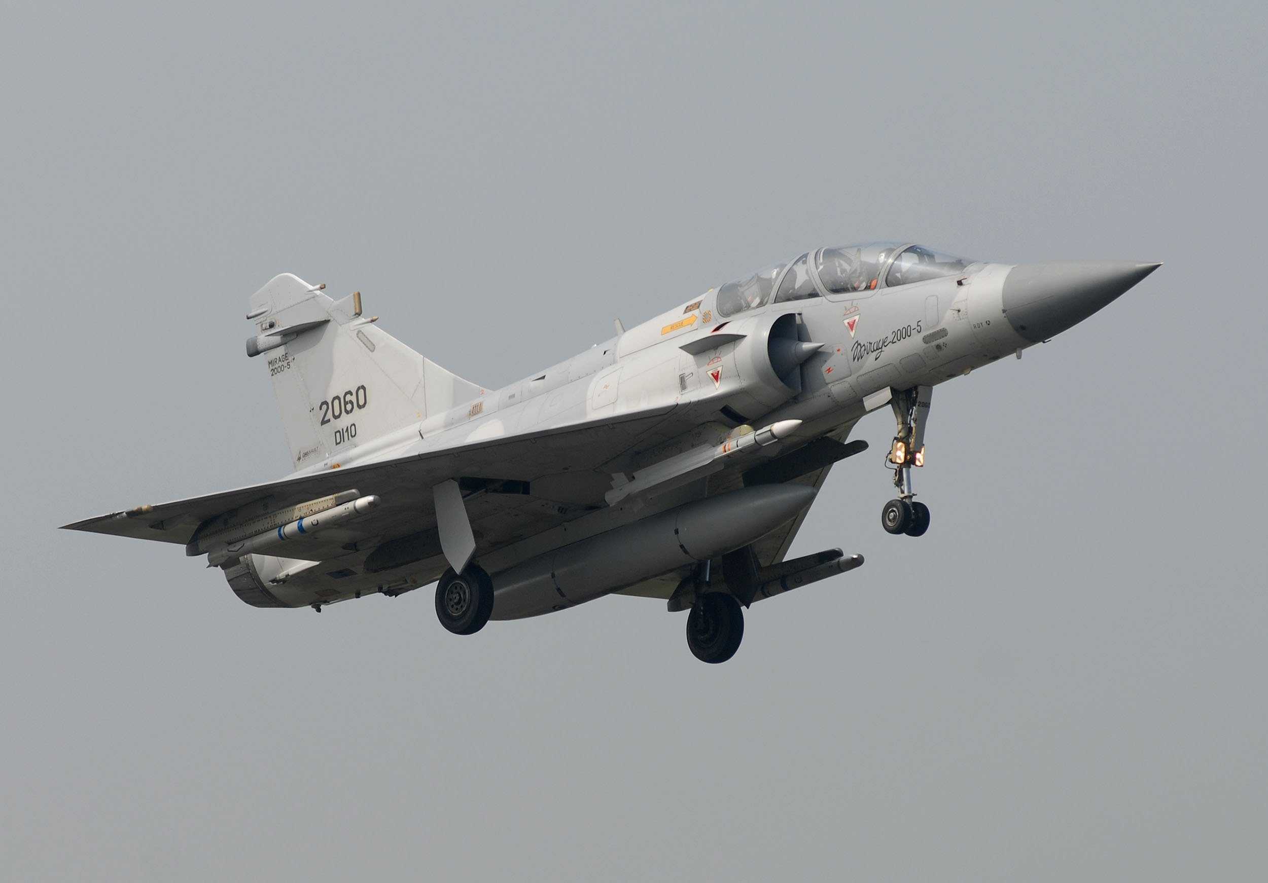 Jet Tempur Angkatan Udara Tiongkok Jatuh Saat Pelatihan, Satu Orang Tewas