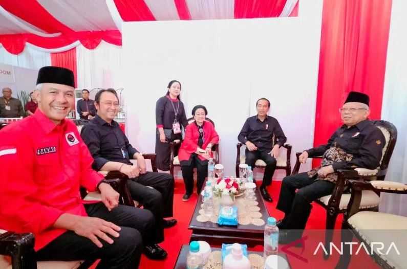 Jokowi dan Ma'ruf Amin Hadir Bersama Tokoh Lain di Puncak BBK 2023