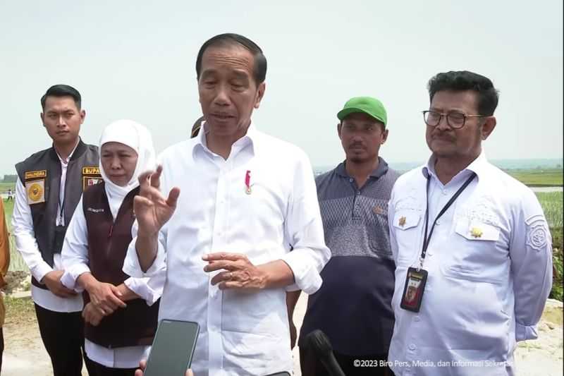 Jokowi Dorong Petani Pakai Pupuk Organik Lokal