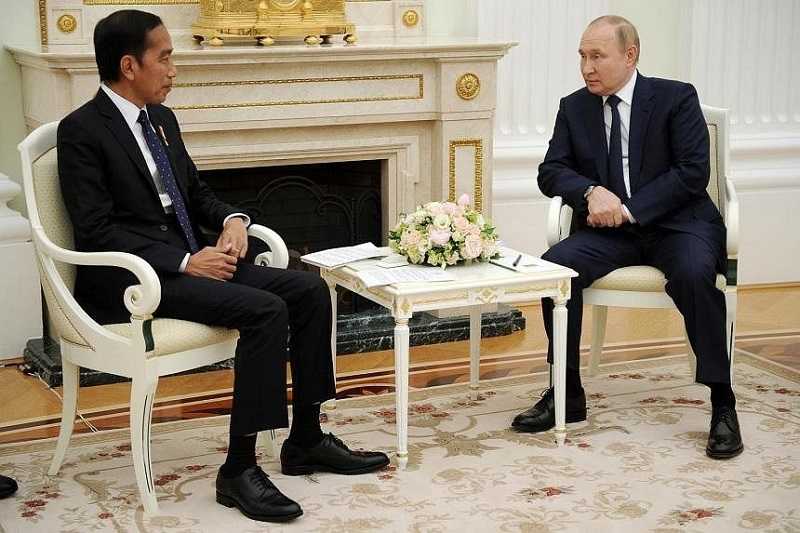 Jokowi Sampaikan Desakan Dialog dari Zelensky kepada Putin