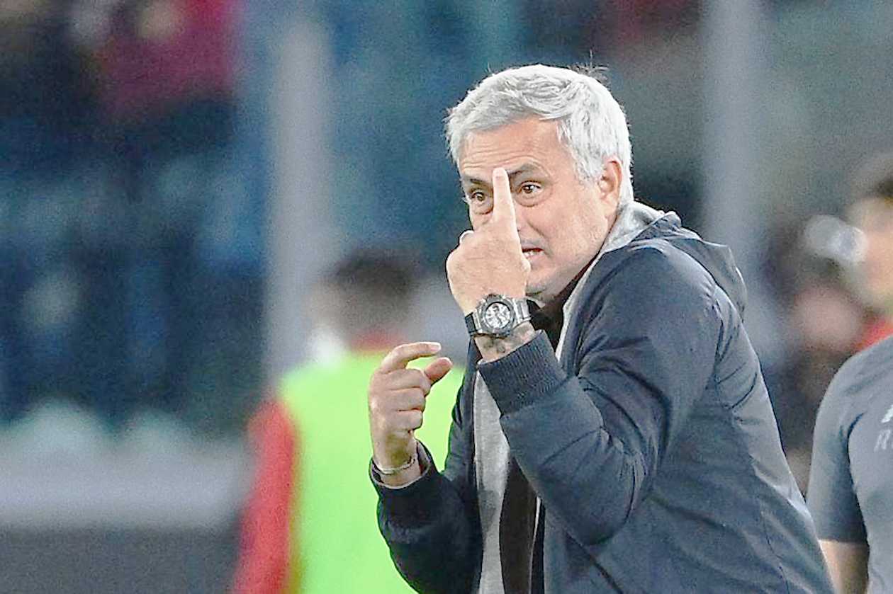 Jose Mourinho Dipecat AS Roma!