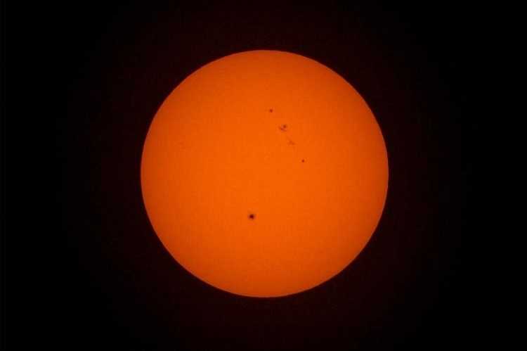 Jumlah Bintik Matahari Pecahkan Rekor, Berpotensi Mengganggu Kehidupan di Bumi