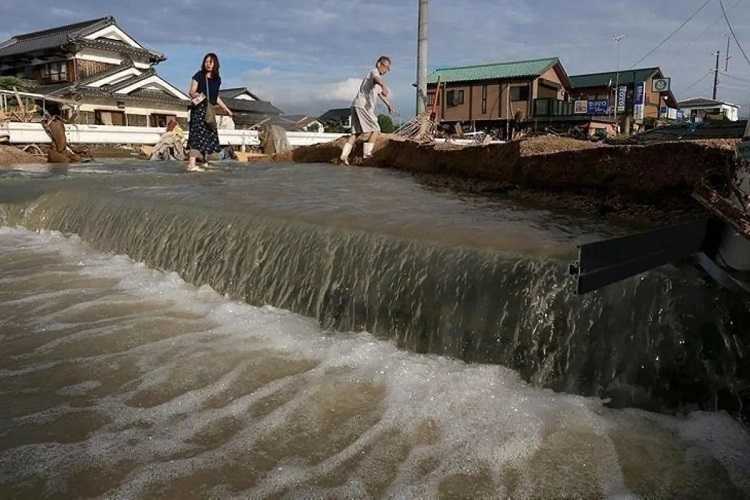 Jumlah Korban Tewas Akibat Hujan Deras di Jepang Meningkat Jadi 6 Orang dan 10 Warga Hilang