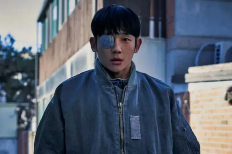 Jung Hae In Akan Beraksi di Film ThrillerConnect pada 7 Desember