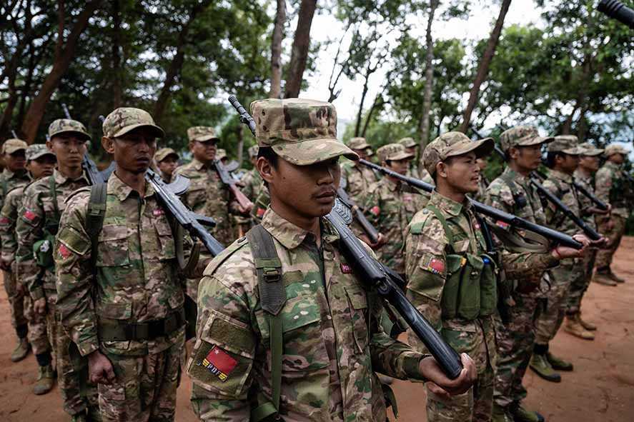 Junta Berlakukan UU Dinas Militer