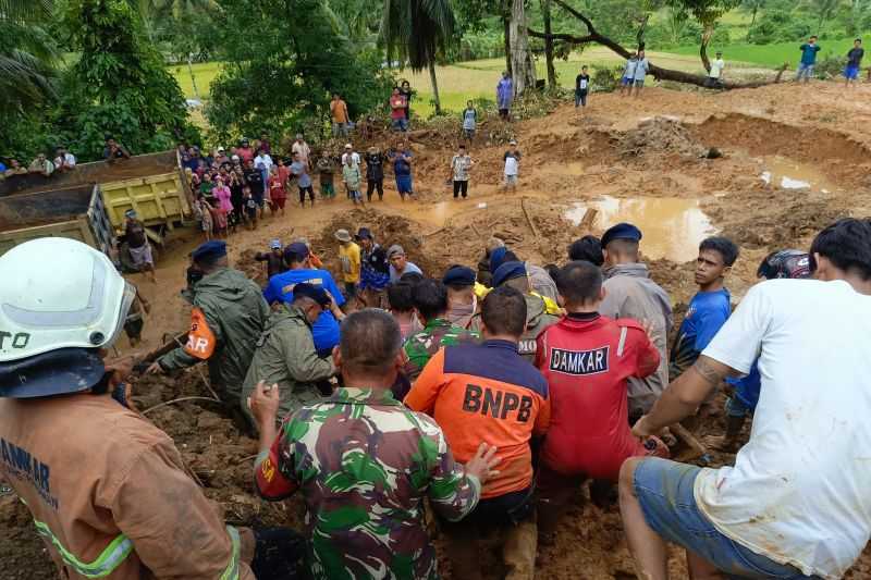 Kabar Duka, 10 Korban Banjir-Longsor Sumbar Ditemukan Meninggal Dunia