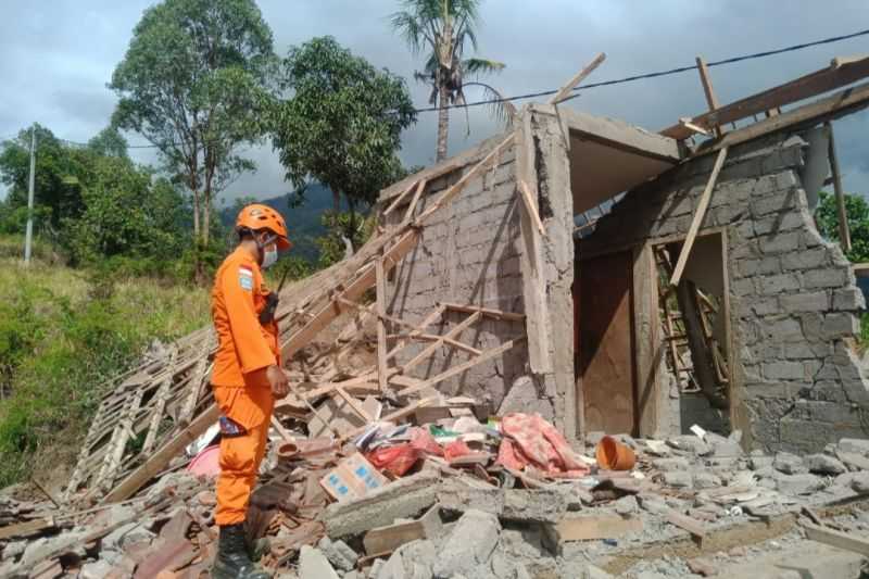 Kabar Duka, Basarnas Evakuasi Tiga Korban Meninggal Akibat Gempa di Bali