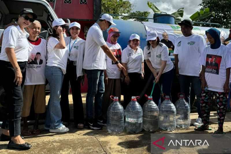 Kabar Gembira, Relawan Progresif Ganjar-Mahfud Bagikan Air Bersih di Wonogiri